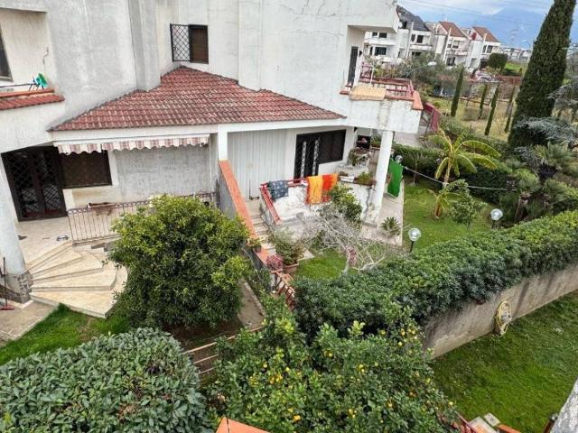 Villa Indipendente in vendita a San Cipriano Picentino, Campania