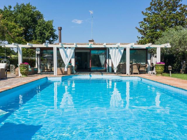 Villa Indipendente in vendita a San Clemente, Reggio Emilia