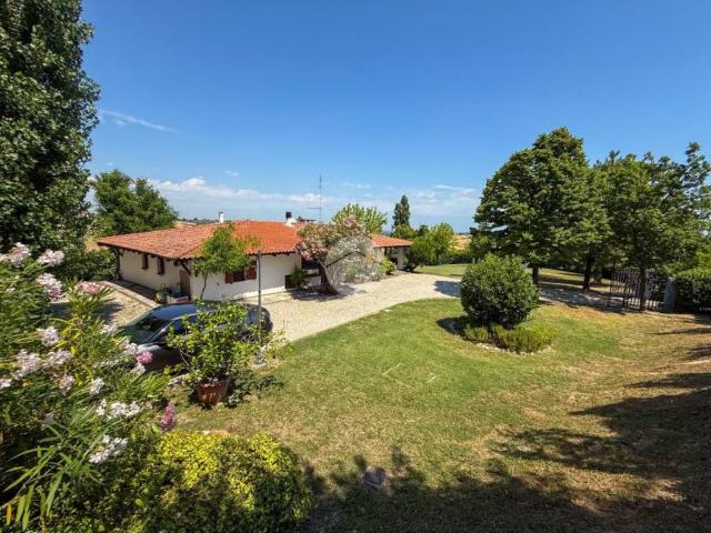 Villa Indipendente in vendita a San Clemente, Reggio Emilia