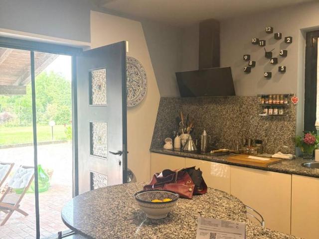 Villa Indipendente in vendita a San Colombano Al Lambro, Lombardia