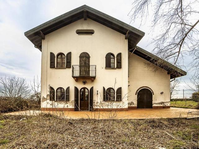 Villa Indipendente in vendita a Campagna, San Colombano Al Lambro