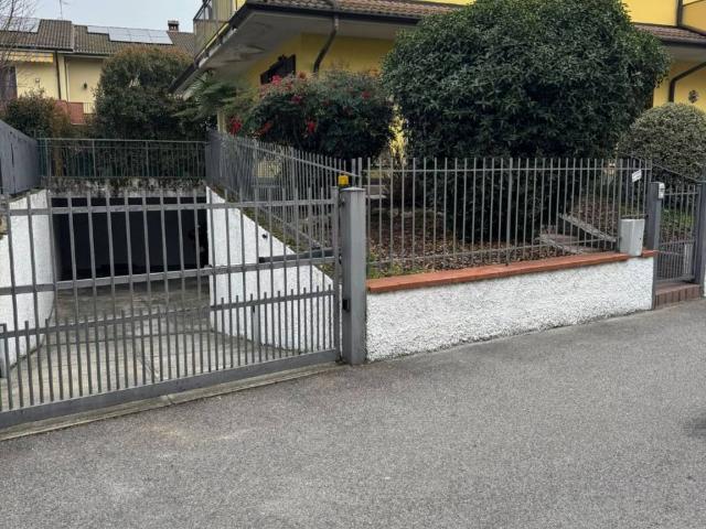 Villa Indipendente in vendita a Campagna, San Colombano al Lambro