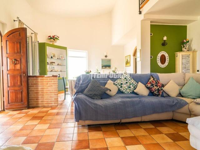 Villa Indipendente in vendita a Marche, Pesaro E Urbino