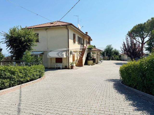 Villa Indipendente in vendita a Marche, Pesaro E Urbino