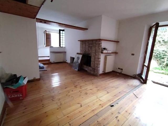 Villa Indipendente in vendita a Solfanuccio, Marche