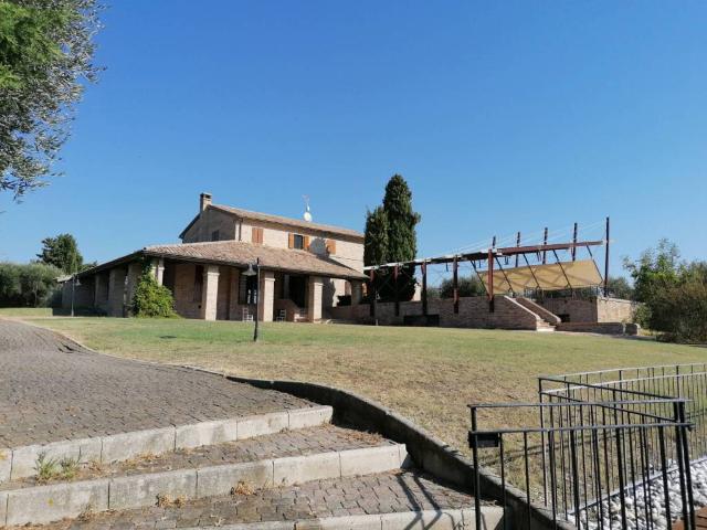 Villa Indipendente in vendita a Marche, Pesaro E Urbino