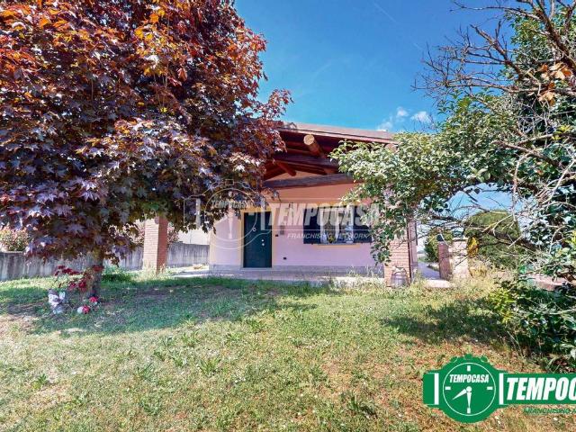 Villa Indipendente in vendita a Piemonte, Alessandria