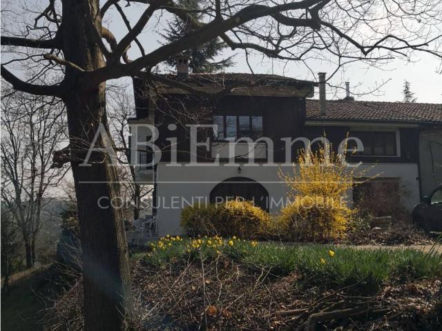 Villa Indipendente in vendita a Piemonte, Asti