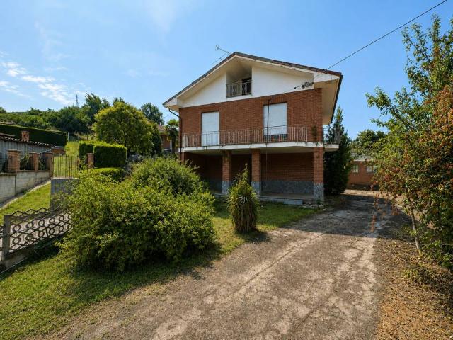 Villa Indipendente in vendita a Piemonte, Asti