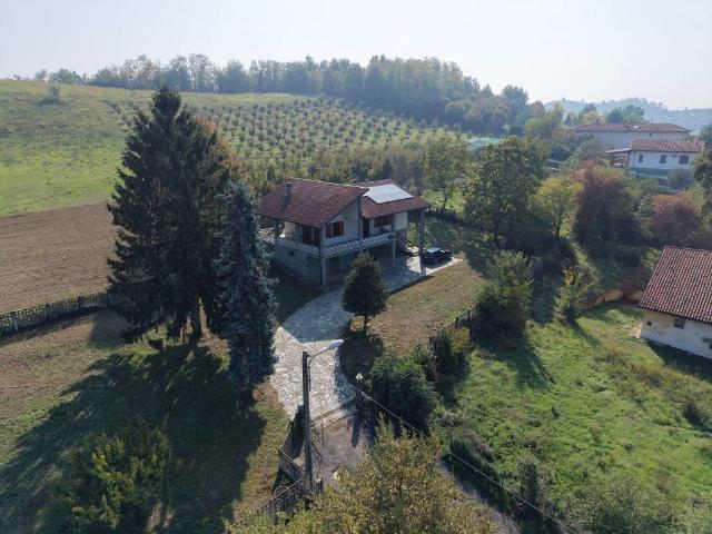 Villa Indipendente in vendita a Ripalda, San Damiano d'Asti