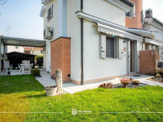 Villa Indipendente in vendita a San Donà Di Piave, Veneto