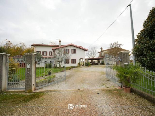 Villa Indipendente in vendita a San Donà Di Piave, Veneto