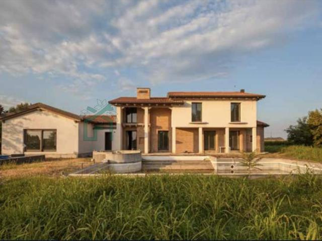 Villa Indipendente in vendita a Fossà, San Donà Di Piave