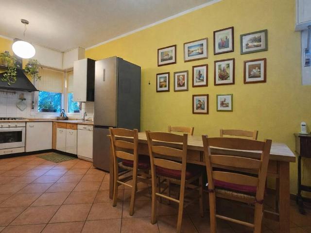 Villa Indipendente in vendita a San Donato Milanese, Lombardia