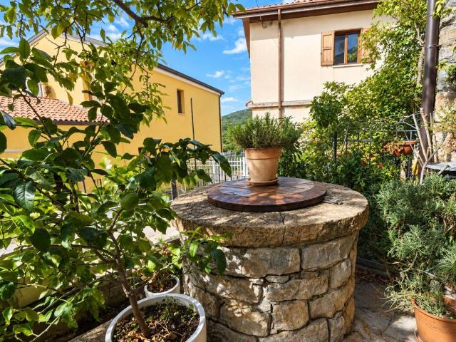 Villa Indipendente in vendita a Caresana / Mačkolje, San Dorligo della Valle / Dolina
