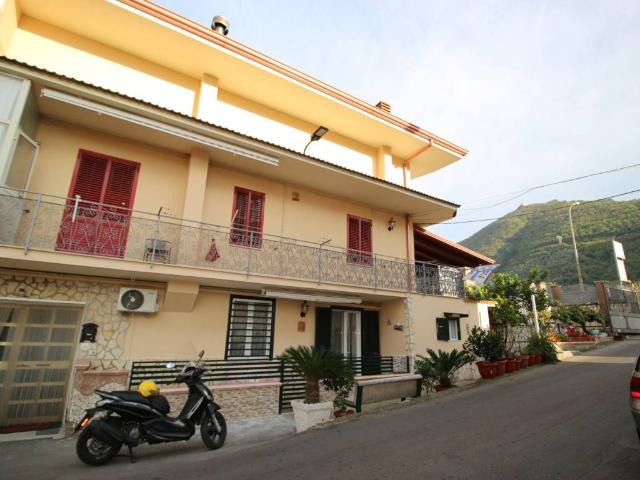 Villa Indipendente in vendita a Cancello Scalo, San Felice A Cancello
