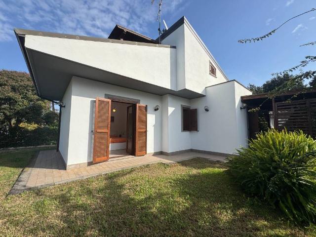 Villa Indipendente in vendita a San Felice Circeo, Lazio