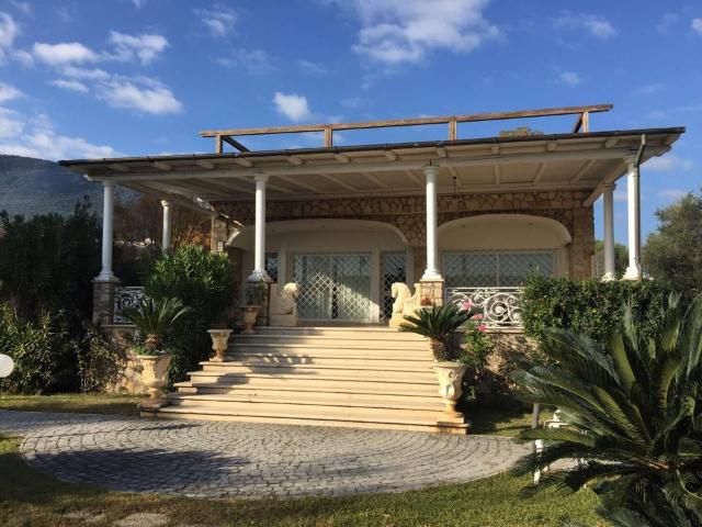 Villa Indipendente in vendita a San Felice Circeo, Lazio