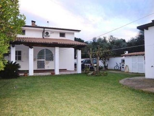 Villa Indipendente in vendita a Pantano Marino, San Felice Circeo
