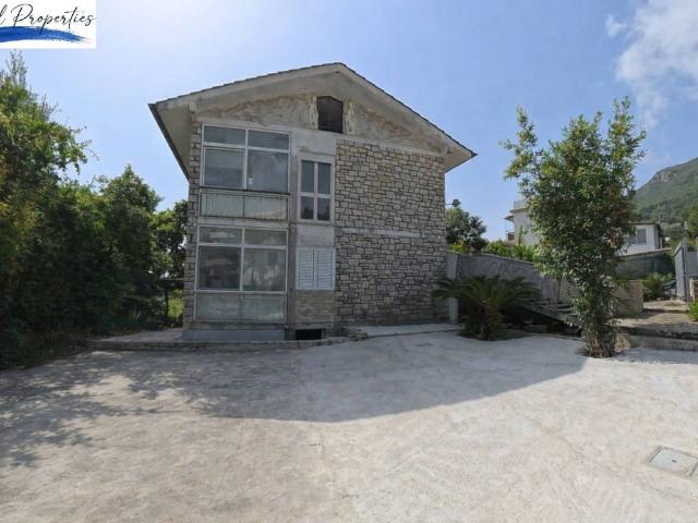 Villa Indipendente in vendita a Pantano Marino, San Felice Circeo