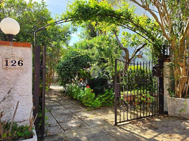 Villa Indipendente in vendita a Pantano Marino, San Felice Circeo