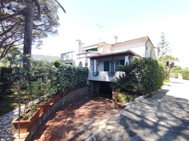 Villa Indipendente in vendita a San Felice Circeo, Lazio