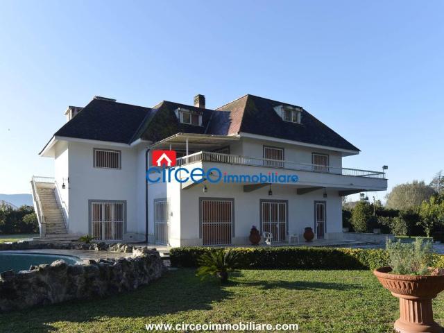 Villa Indipendente in vendita a Pantano Marino, San Felice Circeo
