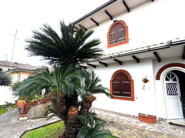 Villa Indipendente in vendita a San Felice Circeo, Lazio