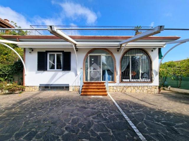 Villa Indipendente in vendita a Pantano Marino, San Felice Circeo