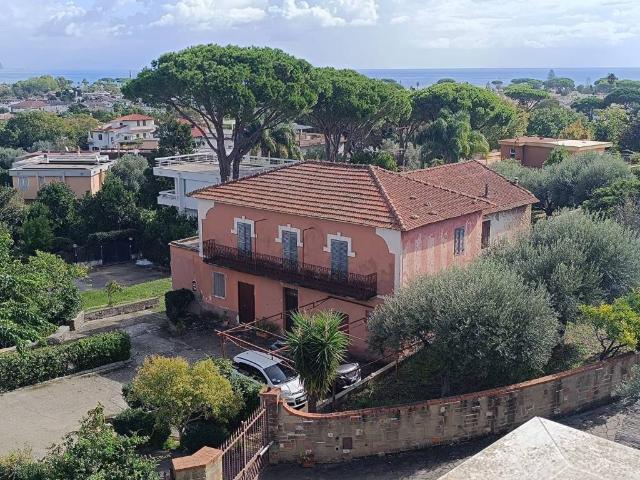 Villa Indipendente in vendita a Pantano Marino, San Felice Circeo