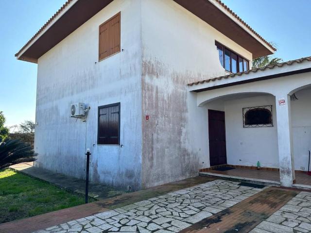 Villa Indipendente in vendita a Pantano Marino, San Felice Circeo