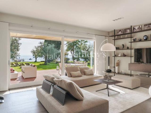 Villa Indipendente in vendita a San Felice Del Benaco, Lombardia