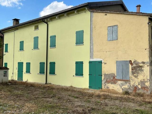 Villa Indipendente in vendita a Pavignane, San Felice sul Panaro