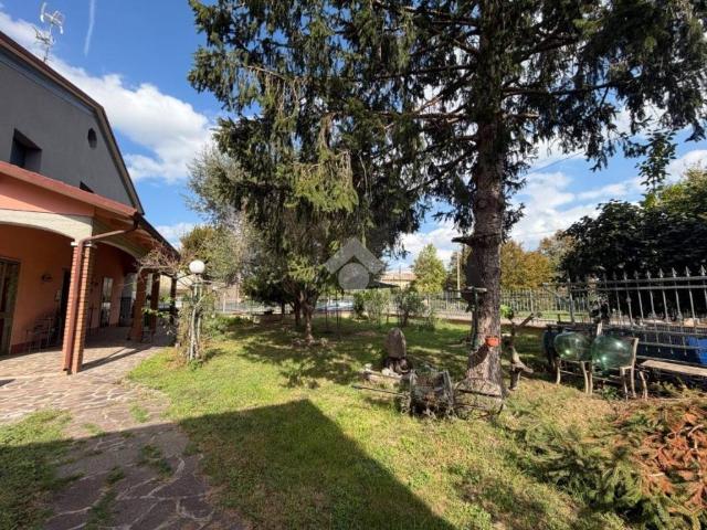 Villa Indipendente in vendita a Confine, San Felice sul Panaro