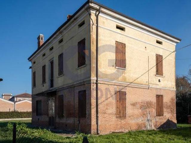 Villa Indipendente in vendita a Unione Comuni Modenesi Area Nord, San Felice Sul Panaro