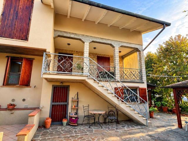 Villa Indipendente in vendita a Unione Comuni Modenesi Area Nord, San Felice Sul Panaro