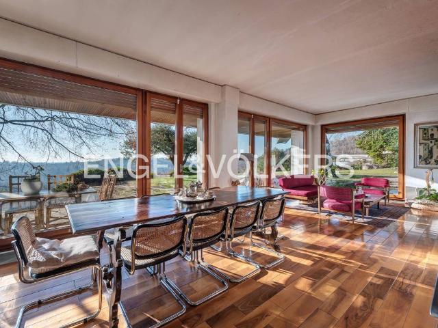 Villa Indipendente in vendita a San Fermo Della Battaglia, Lombardia