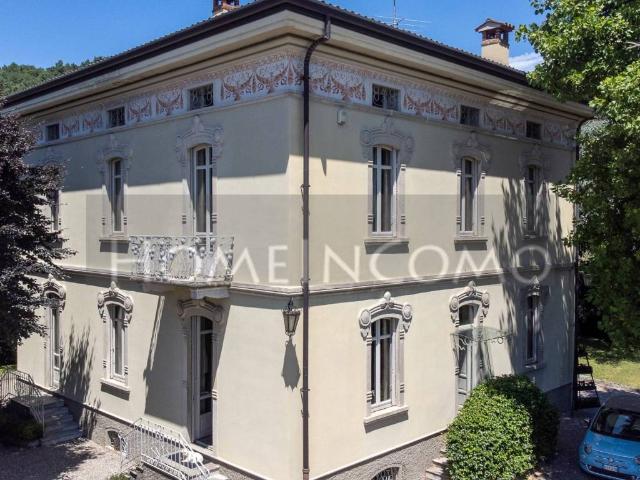 Villa Indipendente in vendita a San Fermo Della Battaglia, Lombardia