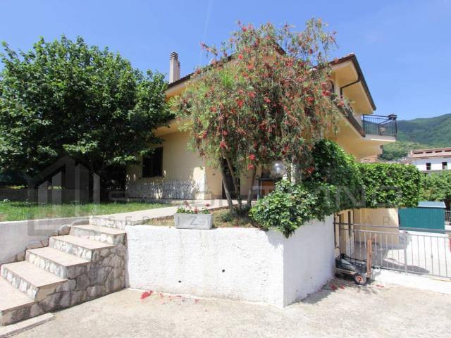 Villa Indipendente in vendita a Calabria, Cosenza