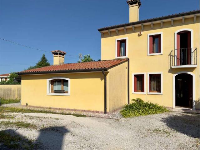 Villa Indipendente in vendita a San Fior, Veneto
