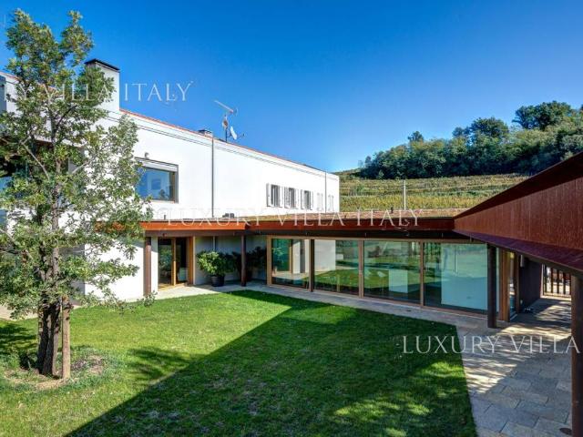 Villa Indipendente in vendita a San Floriano Del Collio, Friuli-Venezia Giulia