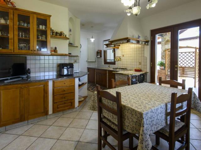 Villa Indipendente in vendita a San Floriano Del Collio, Friuli-Venezia Giulia