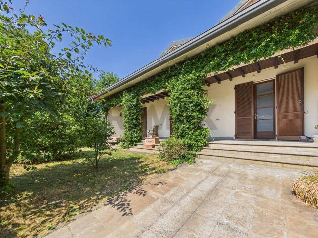 Villa Indipendente in vendita a San Genesio Ed Uniti, Lombardia