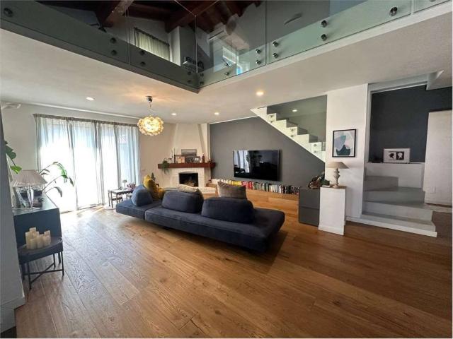 Villa Indipendente in vendita a San Genesio Ed Uniti, Lombardia