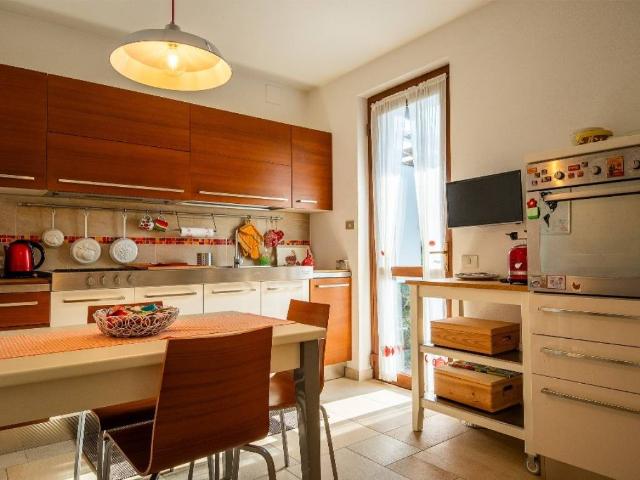 Villa Indipendente in vendita a San Genesio Ed Uniti, Lombardia