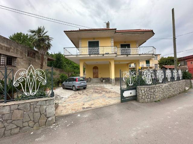 Villa Indipendente in vendita a San Gennaro Vesuviano, Campania