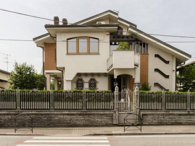 Villa Indipendente in vendita a Piemonte, Vercelli