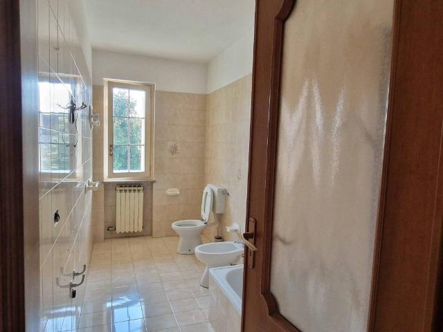 Villa Indipendente in vendita a Piemonte, Vercelli