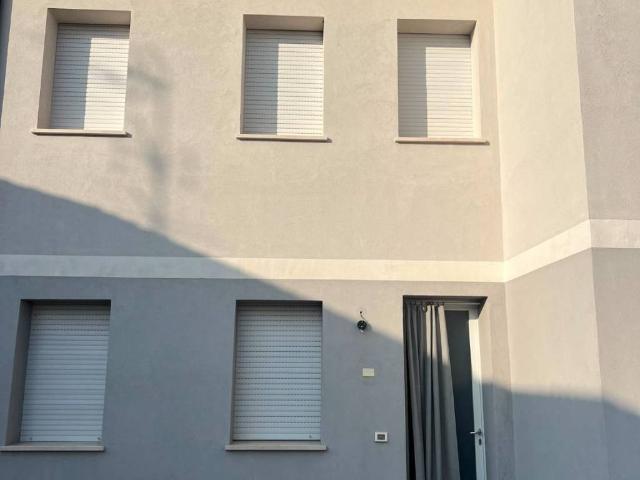 Villa Indipendente in vendita a San Giacomo delle Segnate, Mantova