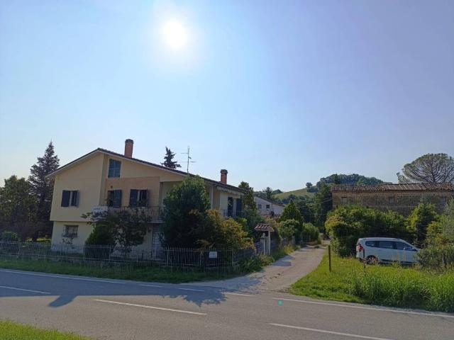 Villa Indipendente in vendita a Marche, Macerata